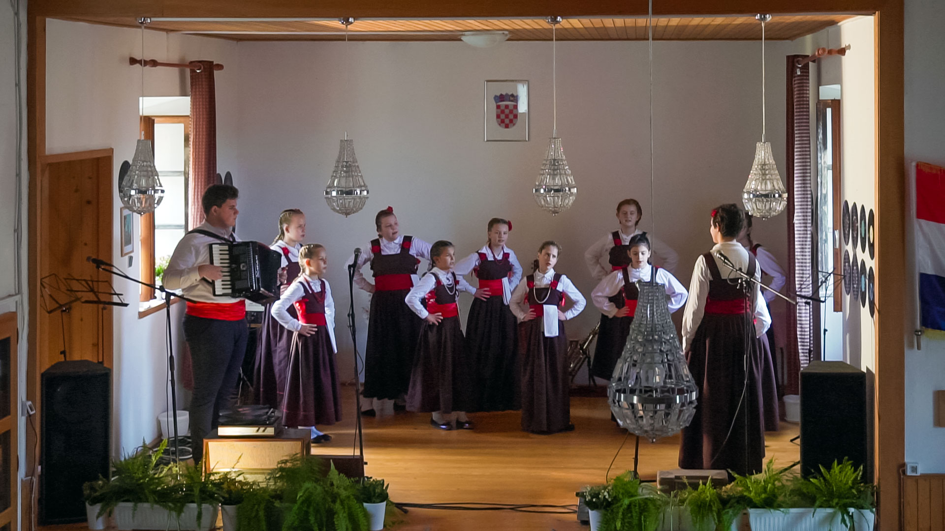 Kazalište i kulturni rad društva